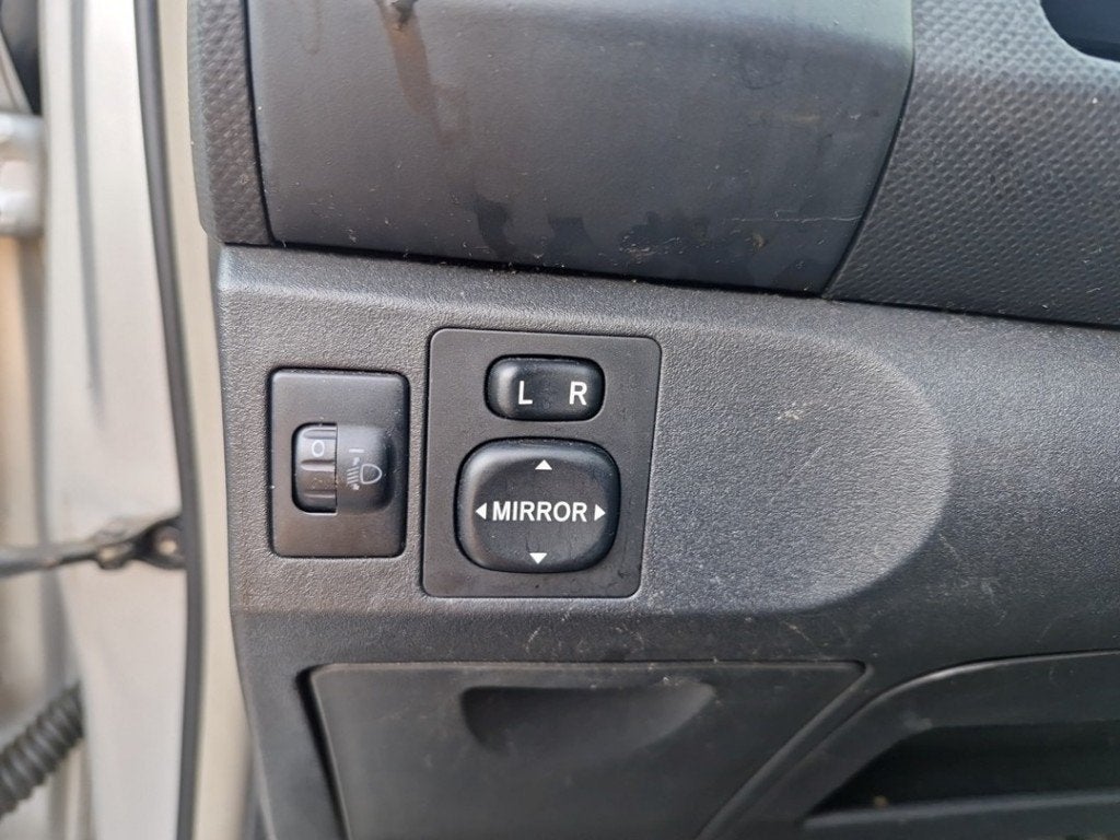 SPIEGEL SCHAKELAAR Toyota Yaris II (P9) (01-2005/12-2014), Gebruikt, Kundenbetreuung@toyota.de, Toyota, Toyota-Allee 2
50858  Köln, DE