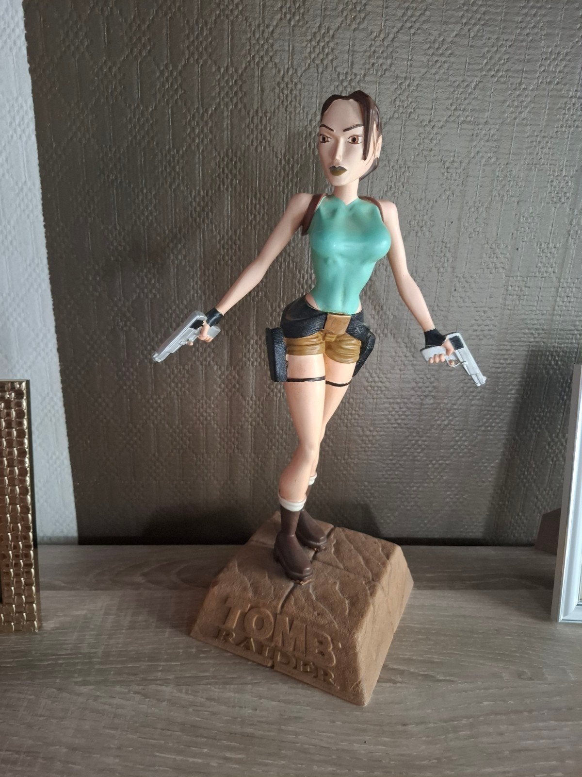 figurine Lara Croft, Enlèvement, Utilisé