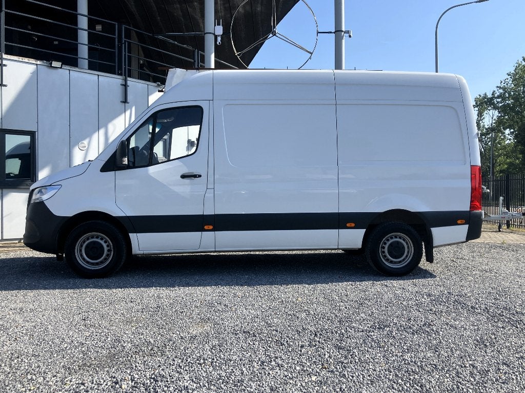 Mercedes-Benz Sprinter CDI 19.500€ + BTW / RWD / L2H2 L2 H2, Auto's, 1951 cc, 4 cilinders, 2000 kg, https://public.car-pass.be/vhr/043a8626-1a8b-4180-a61c-37f143effc56