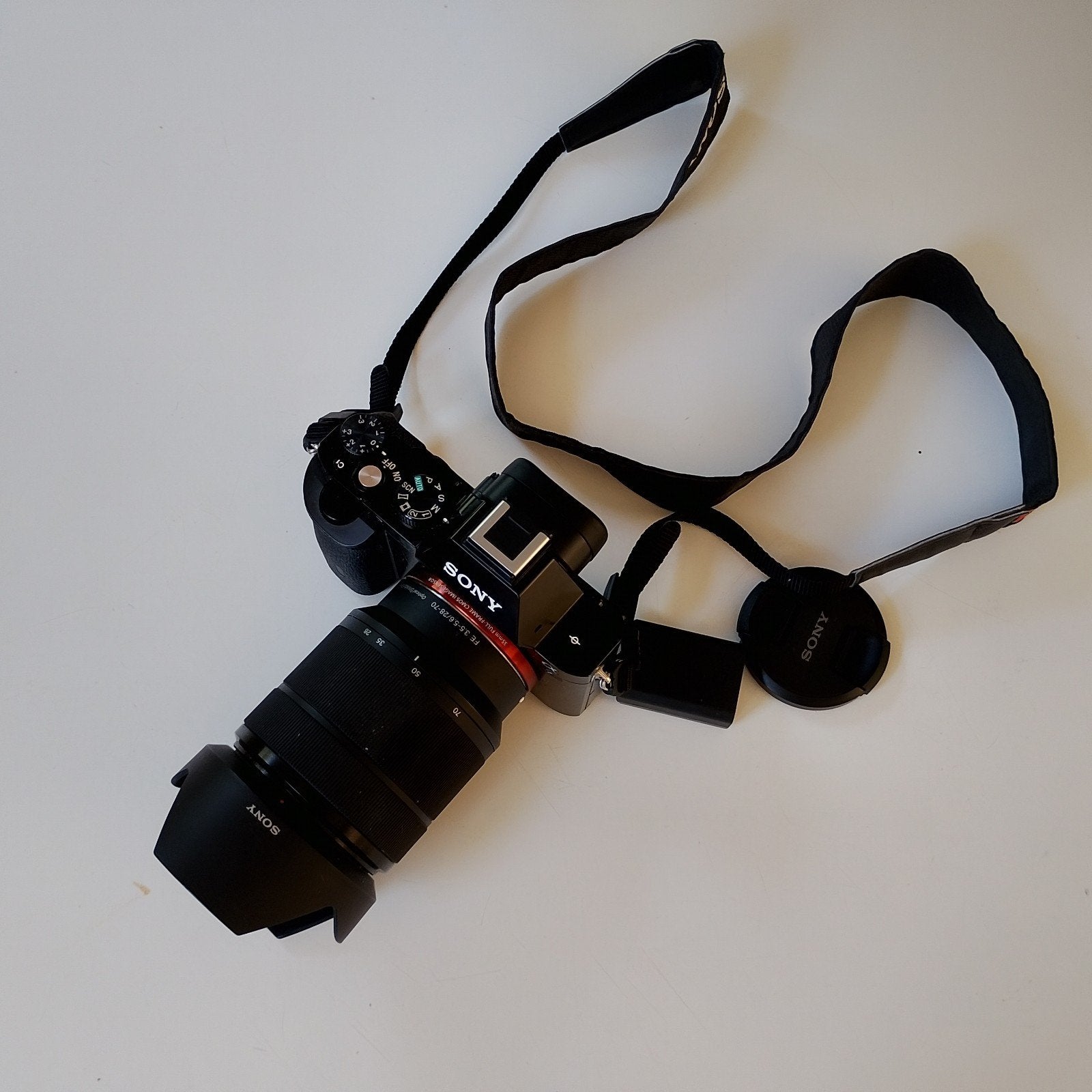Sony a7 FE 3,5-5,6/28-70, Audio, Tv en Foto, Ophalen, Sony