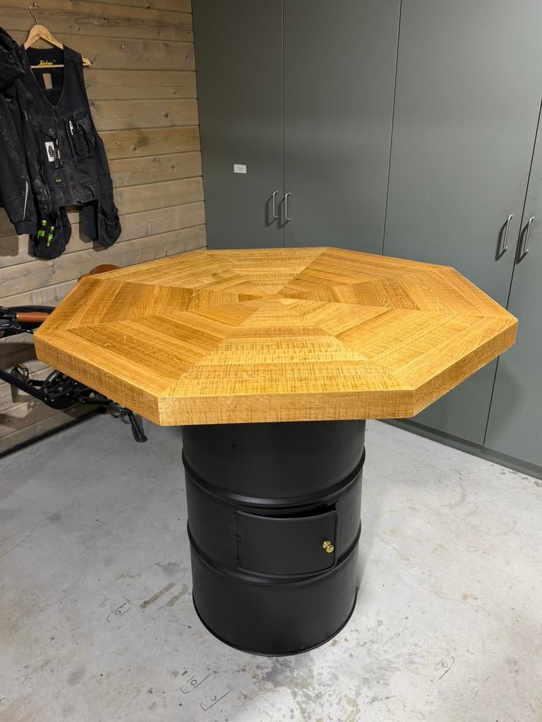Hoge tafel, Enlèvement, Neuf