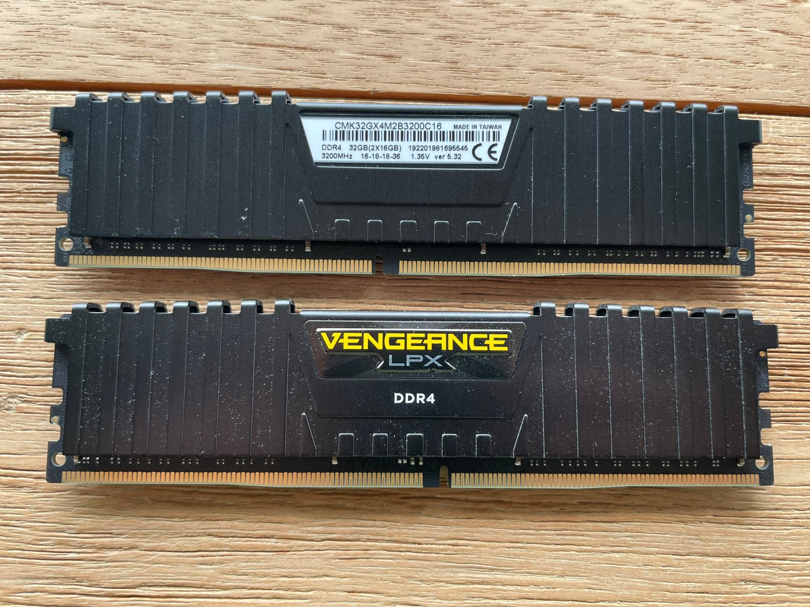 Corsair Vengeance LPX 64 Go 2 32 DDR4 3200 CL16, Enlèvement ou Envoi, Comme neuf, DDR4