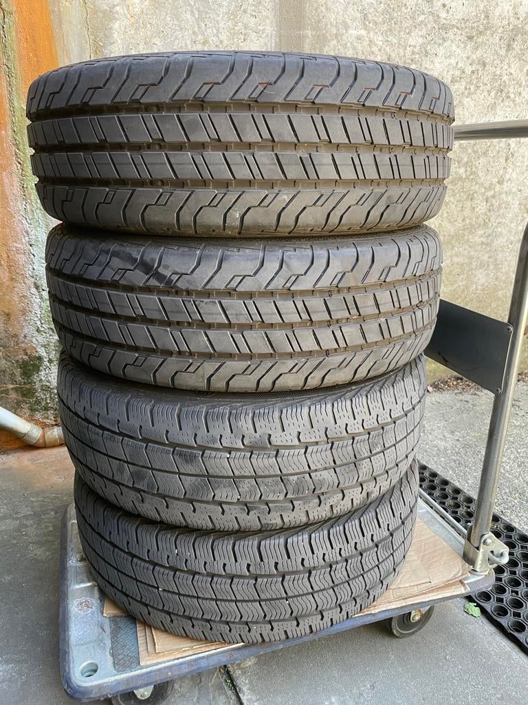 195/60/16  99 continental vancontact, Autos : Pièces & Accessoires, Pneus & Jantes, 16 pouces, Pneus été, Véhicule utilitaire