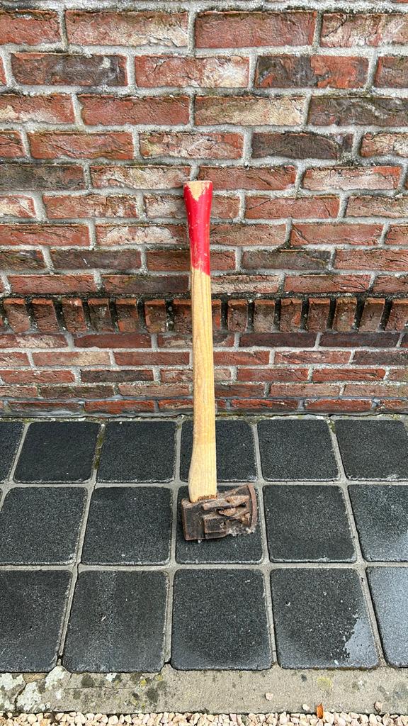 Houthakker, Ophalen, Zo goed als nieuw
