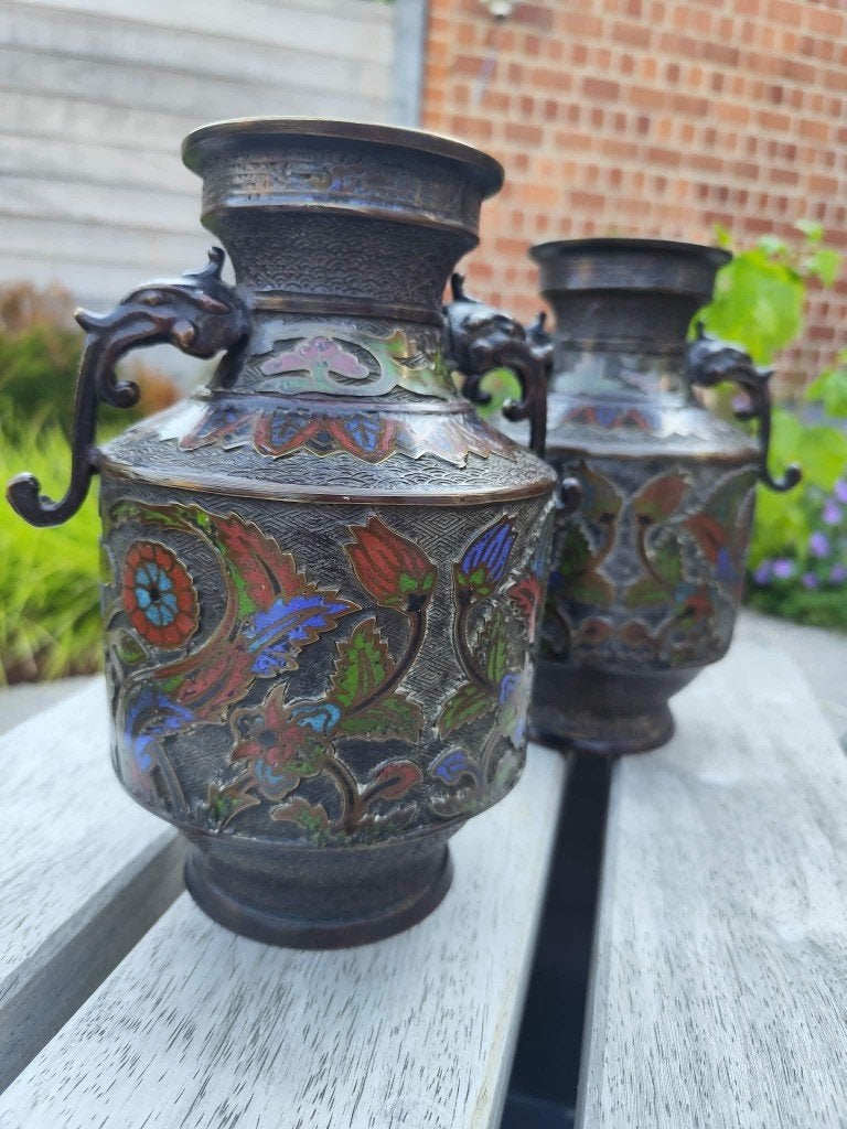 Paar antieke japanse champlevé vazen. Meji periode 23.5 cm, Ophalen