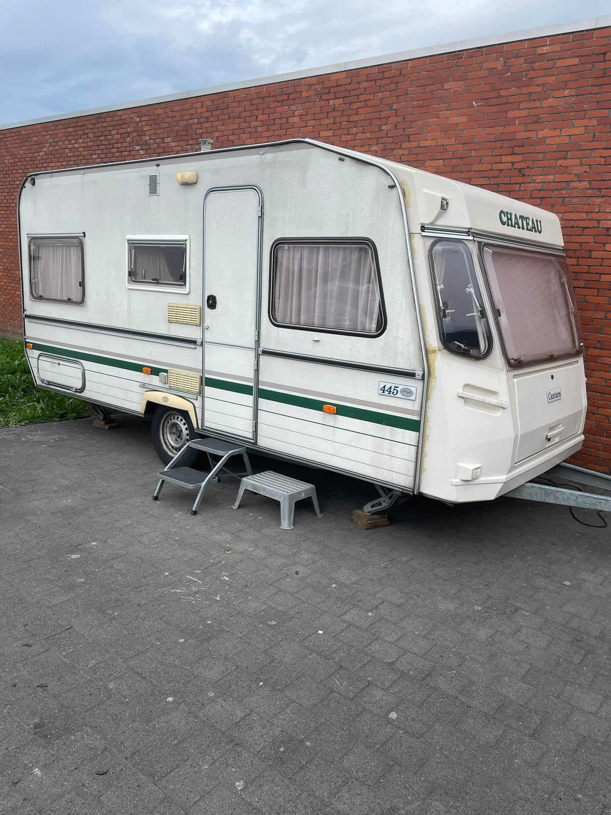 Chateau Cantara 445, Caravans en Kamperen, Chateau, 750 - 1000 kg, Particulier, Tot en met 4