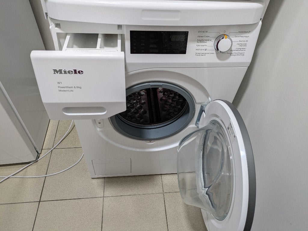 Miele wasmachine met wifi, Electroménager, Lave-linge, Comme neuf, Chargeur frontal, 8 à 10 kg, 1200 à 1600 tours, Classe énergétique A ou plus économe