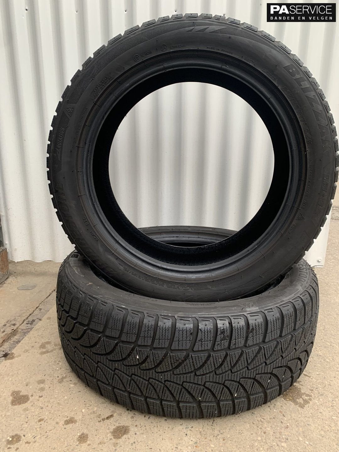 2x Bridgestone 215 50 17 winterbanden 6,9 mm, Auto-onderdelen, -, -, Banden en Velgen, 17 inch