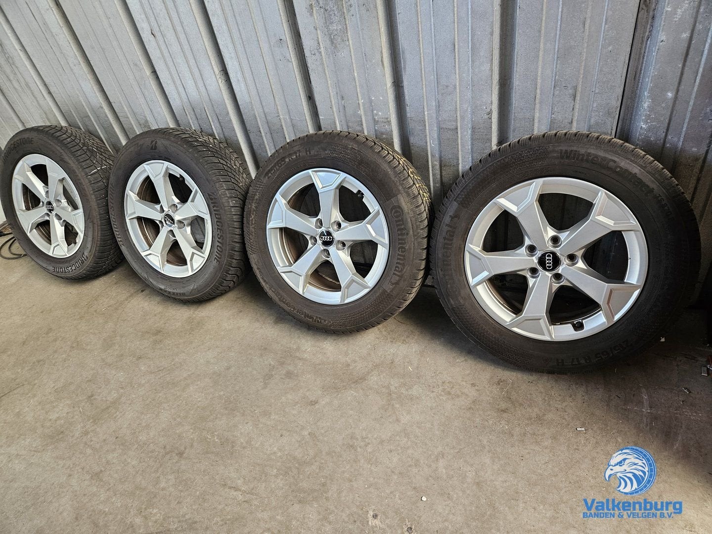 7-8mm! Originele Audi Q3 SQ3 F3 83A 17 inch velgen 5x112 win, Autos : Pièces & Accessoires, Pneus & Jantes, Pneus et Jantes, Véhicule de tourisme