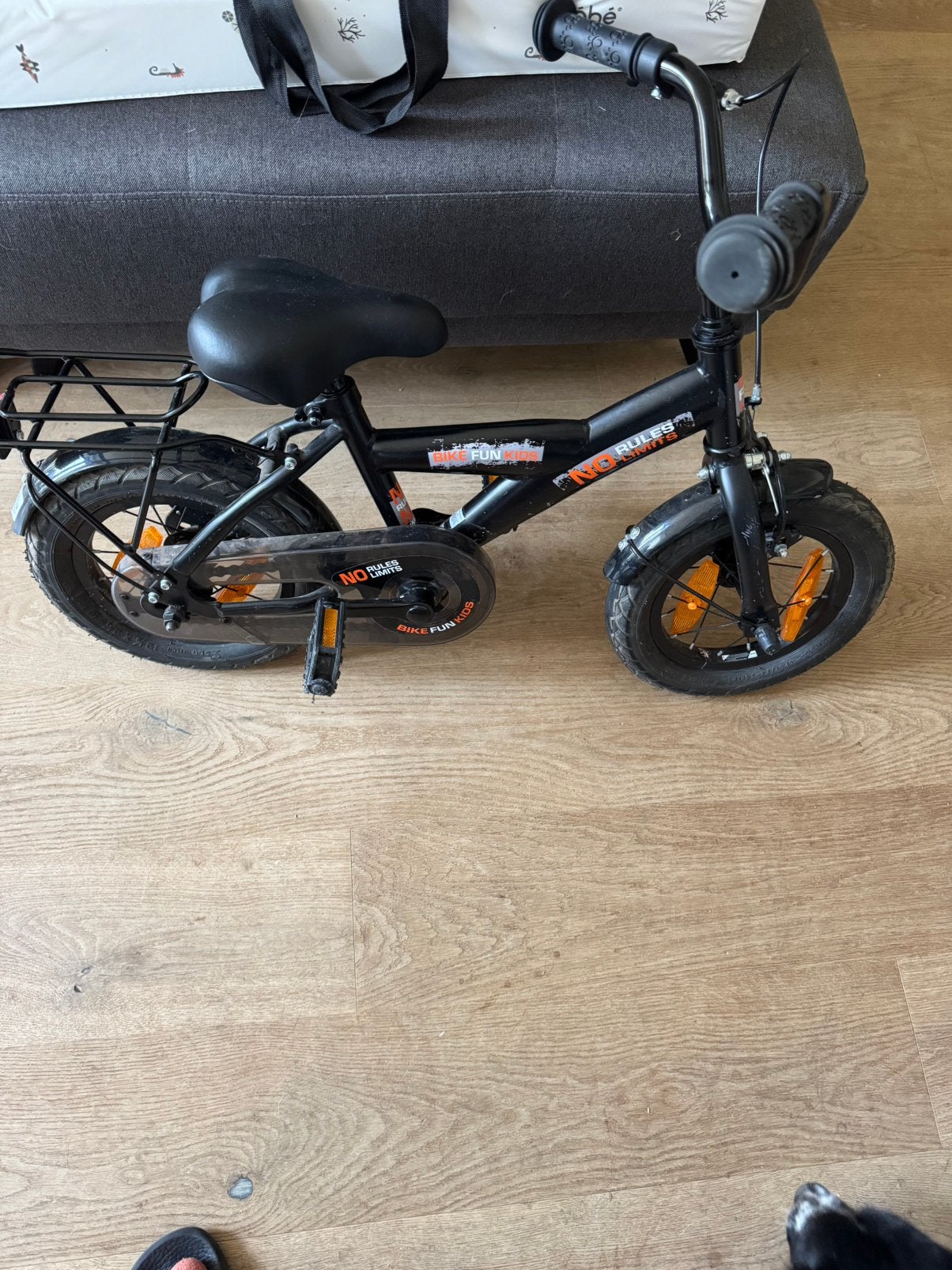 Kinder fiets  van fietsen thys nieuwprijs 230 euro, Fietsen en Brommers, Ophalen, Nieuw, Terugtraprem