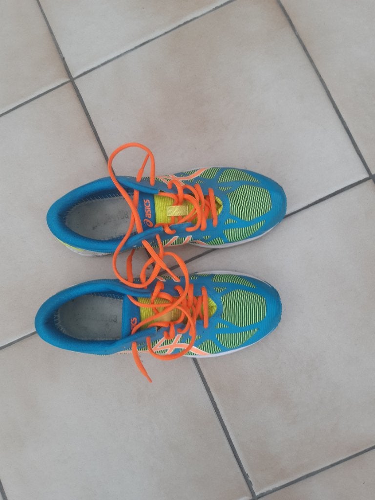 Sportschoenen asics  Gel DS maat 42,5, Sport en Fitness, Loopsport en Atletiek, Ophalen, Hardloopschoenen, Zo goed als nieuw, Hardlopen