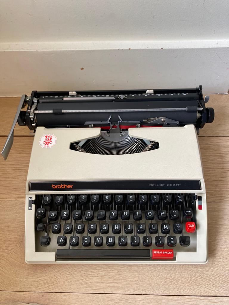 Tipmachine brother de luxe, Diversen, Typemachines, Ophalen, Zo goed als nieuw