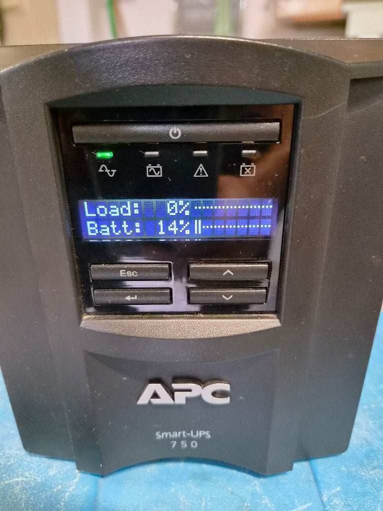 APC Smart-UPS 750, Enlèvement, Ne fonctionne pas