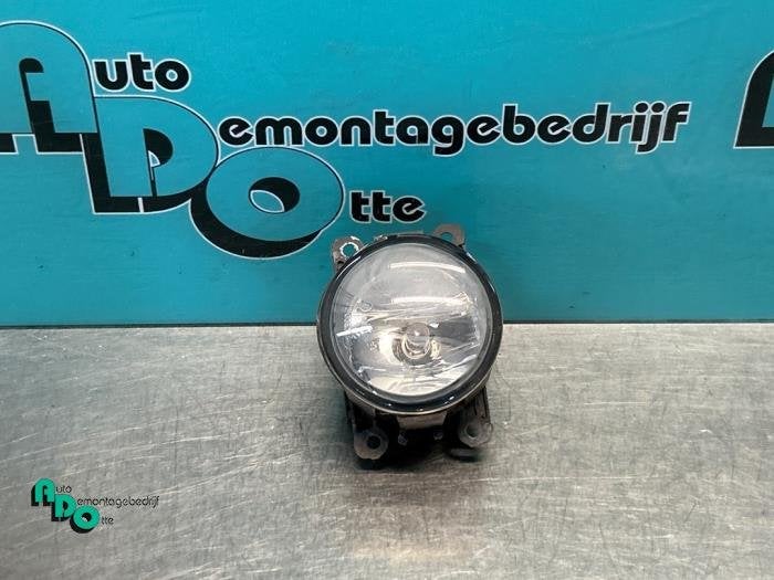 Feu antibrouillard avant droit d'un Renault Twingo (Twingo 0, Renault, -, 3 mois de garantie, Utilisé