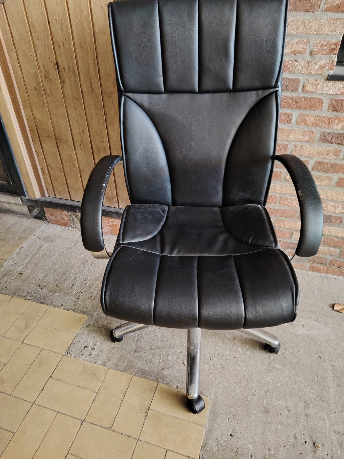 Bureau stoel, Ophalen
