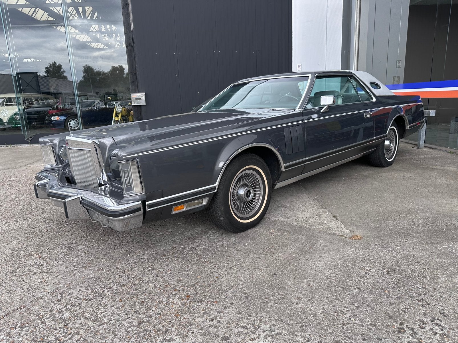 Lincoln Continetal Mark V - 1977 - zeer mooie staat!, Auto's, Oldtimers, Automaat, Mistlampen, Bedrijf, 5 zetels