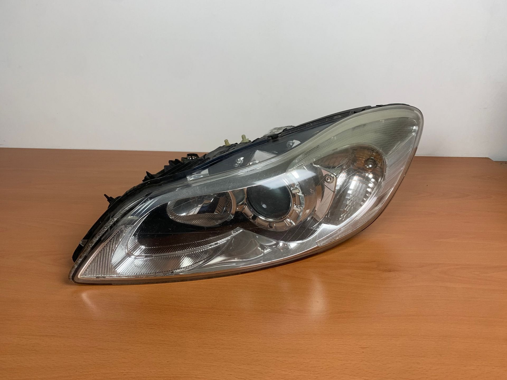 koplamp Links volvo C30 2010 tot 2013 facelift 31214799, Autos : Pièces & Accessoires, -, -, -, Enlèvement ou Envoi