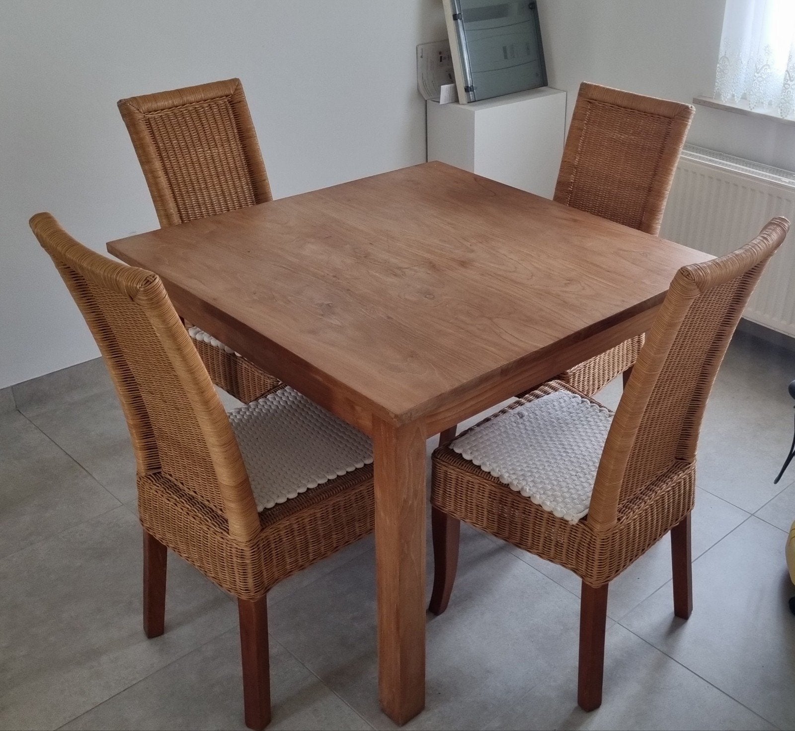 Table à manger avec 4 chaises, Maison & Meubles, Enlèvement