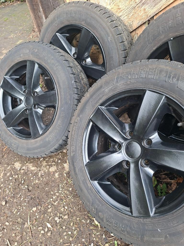 Pneus pour voitures VW Transporter, jantes noires, Autos : Pièces & Accessoires, Pneus et Jantes, 16 pouces, Véhicule utilitaire