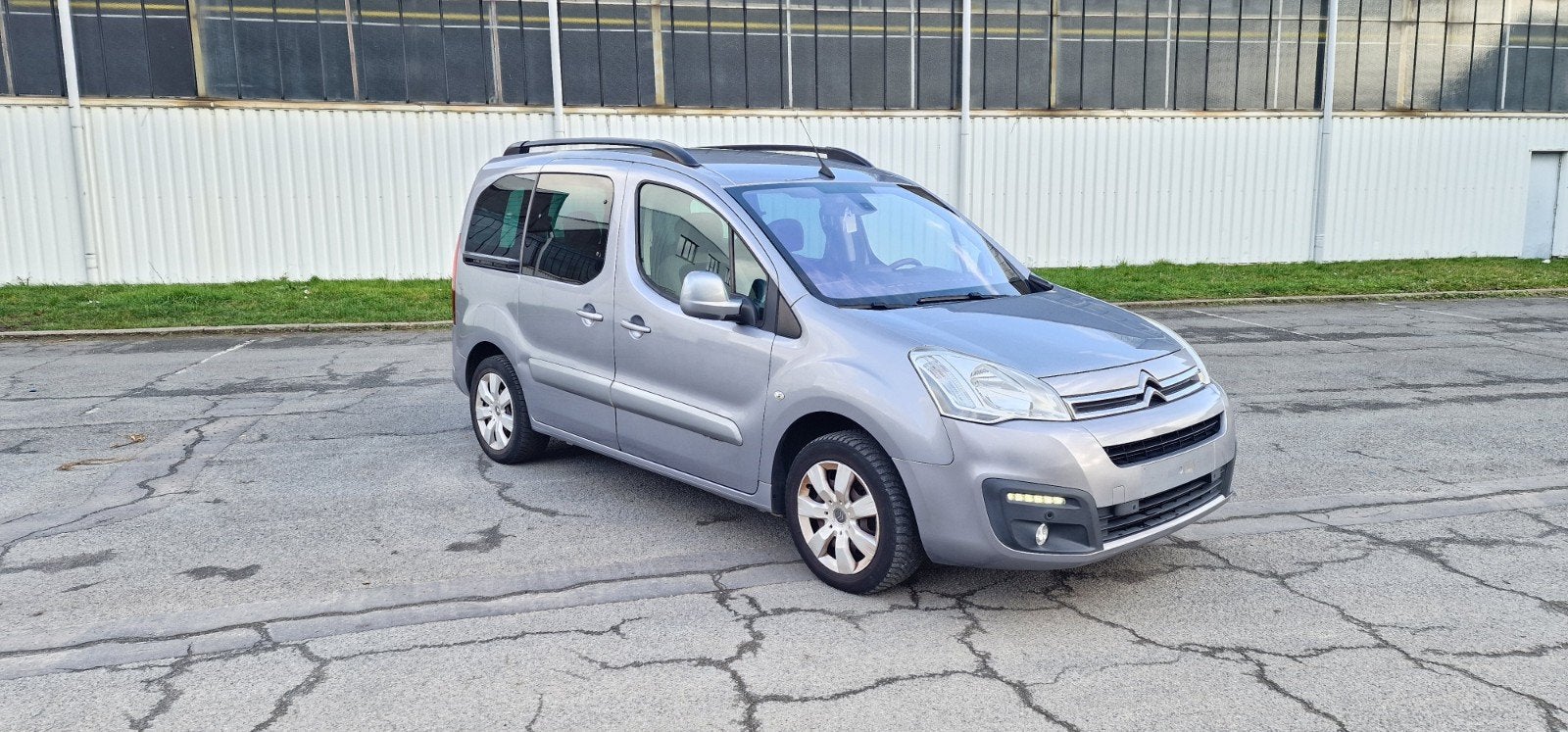 Citroën Berlingo 1.6 Benzine Euro 6 2015, Autos, Argent ou Gris, Achat, Euro 6, Entreprise