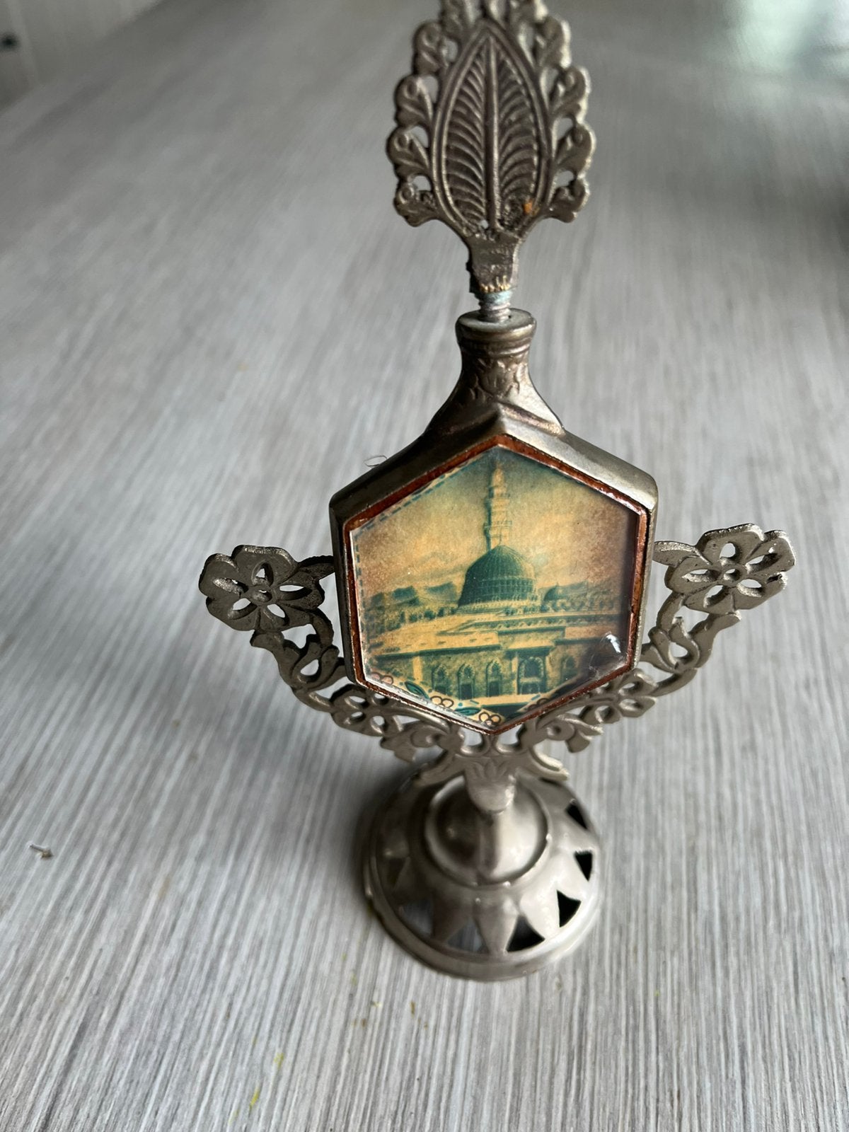 Vintage poederdoos surmadani, Ophalen