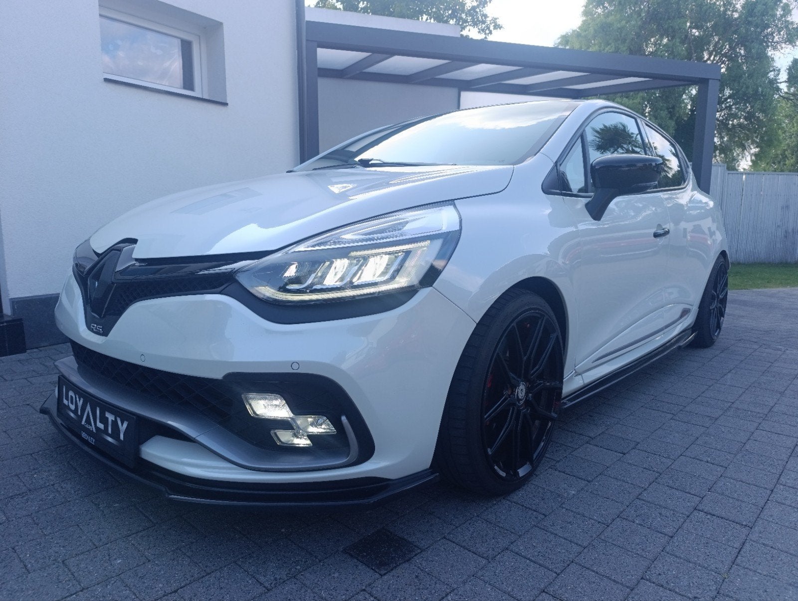 Renault Clio RS Trophy 220 | Akrapovic | Édition noire compl, Autos, Euro 6, Entreprise, Carnet d'entretien, 5 portes