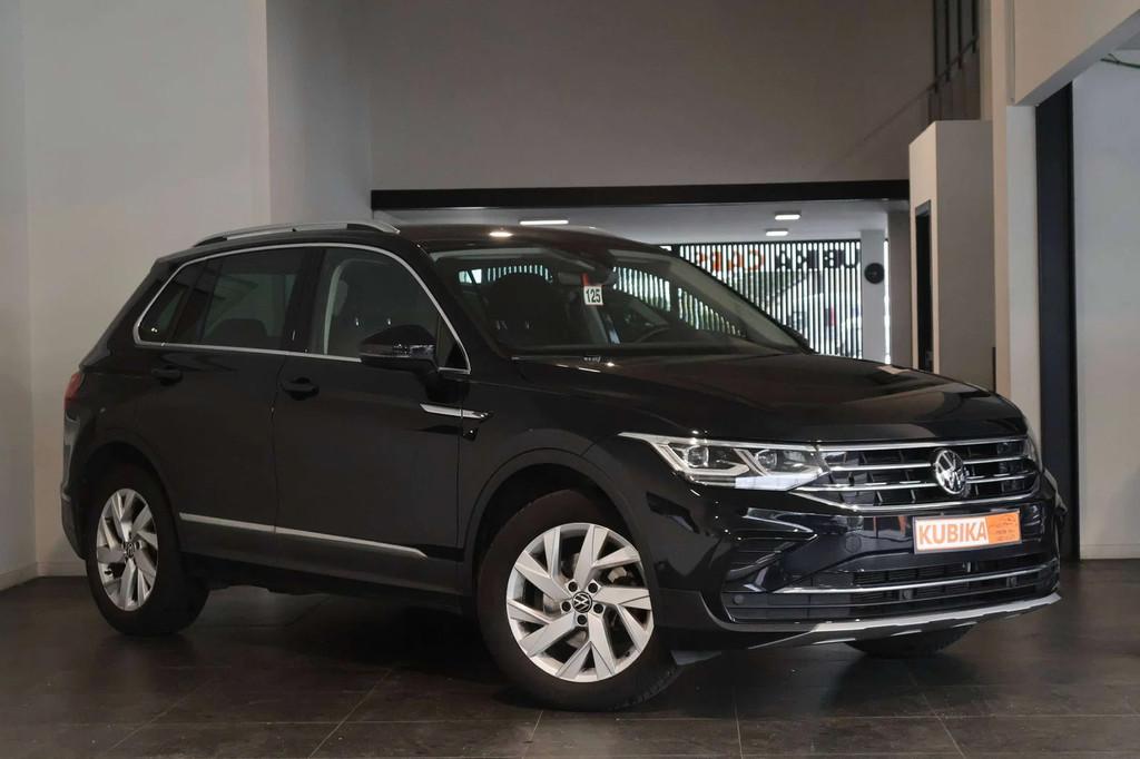 Volkswagen Tiguan Tiguan 1.5 TSI DodeH LijnA FrontA ACC Stuu, Auto's, Volkswagen, Automaat, Parkeerassistent, 4 cilinders, Alcantara