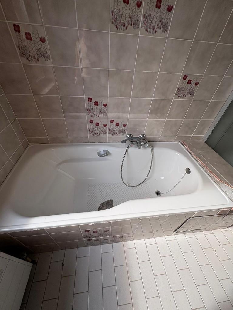 Baignoire avec ses accessoires, Enlèvement, Comme neuf, Avec baignoire