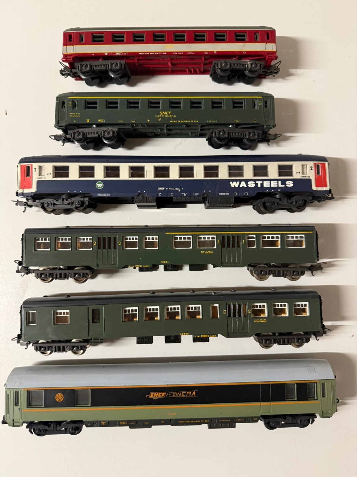 Lima H0 lot 6x SNCF & Bel. rijtuigen –Wasteels, Cinema, Hobby en Vrije tijd, Modeltreinen | H0, Ophalen of Verzenden, Gebruikt
