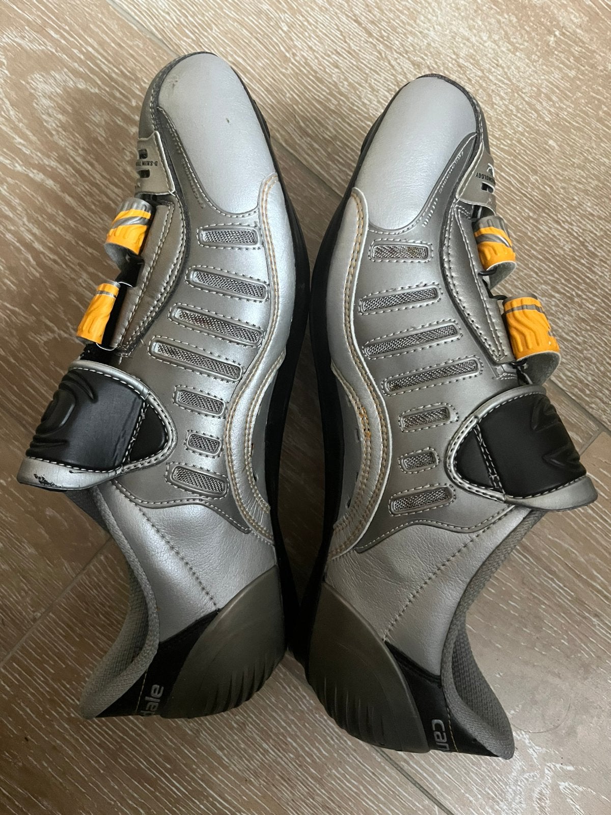 Chaussures Vélo Cannondale by Diadora - Taille 43, Vêtements | Hommes, Chaussures, Enlèvement ou Envoi, Autres couleurs, Comme neuf