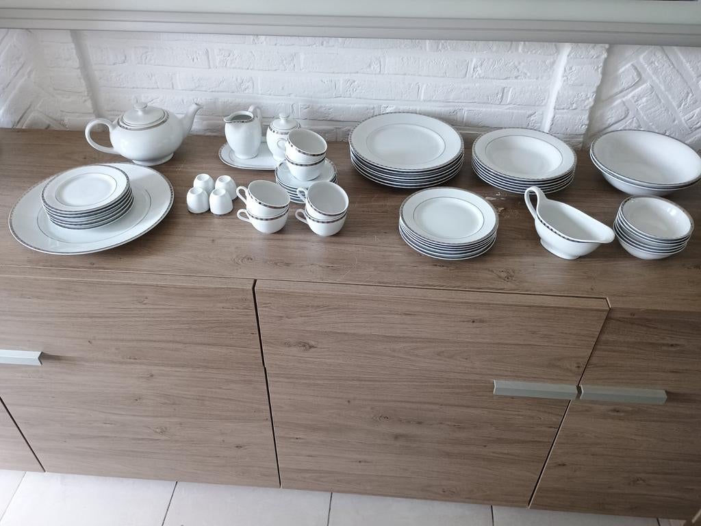 Te koop mooi 6 delig servies zo goed als nieuw., Ophalen