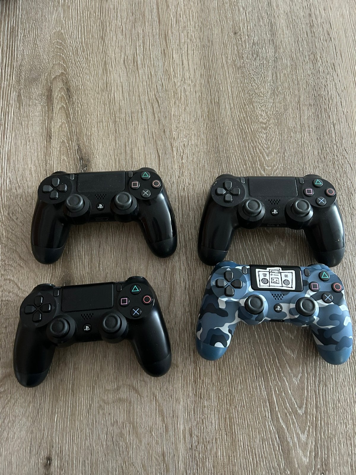 Ps4 controllers, Consoles de jeu & Jeux vidéo, Enlèvement, Comme neuf