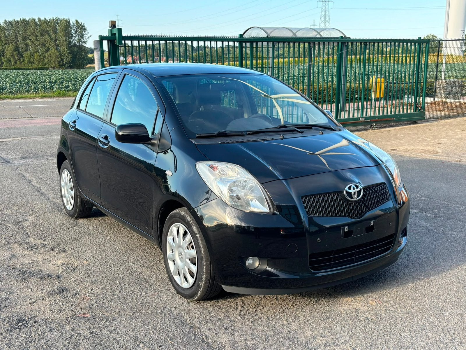 Toyota Yaris 1.3 essence boite automatique airco, Autos, Rétroviseurs électriques, 1298 cm³, 4 portes, Entreprise