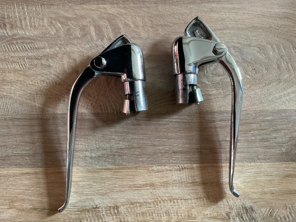 Set insteekhendels oldtimer motoren, Motoren