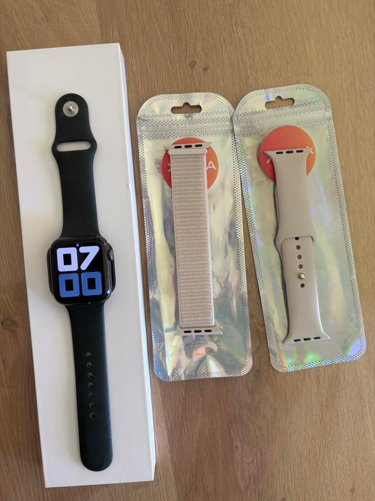 Apple watch SE - 44mm - Space Gray, Enlèvement ou Envoi, Avancer d'un pas, Comme neuf, IOS