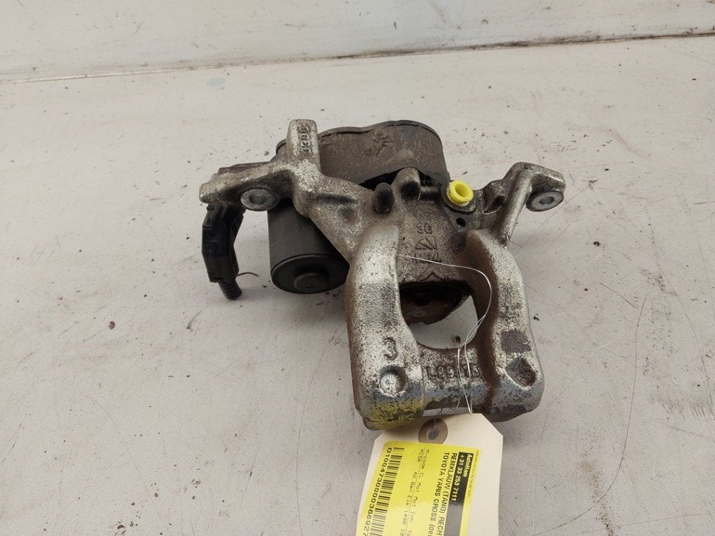 ETRIER DE FREIN ARRIÈRE DROIT Yaris Cross (PB1 / PJ1), Kundenbetreuung@toyota.de, Toyota, Utilisé, Toyota-Allee 2
50858  Köln, DE