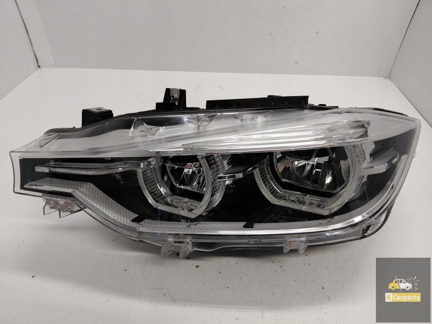 8738711, BMW F30 Lift Full Led-lamp links Ideaal, Petuelring 130
80788  Munich, DE, Gebruikt, Info@bmw.de, BMW