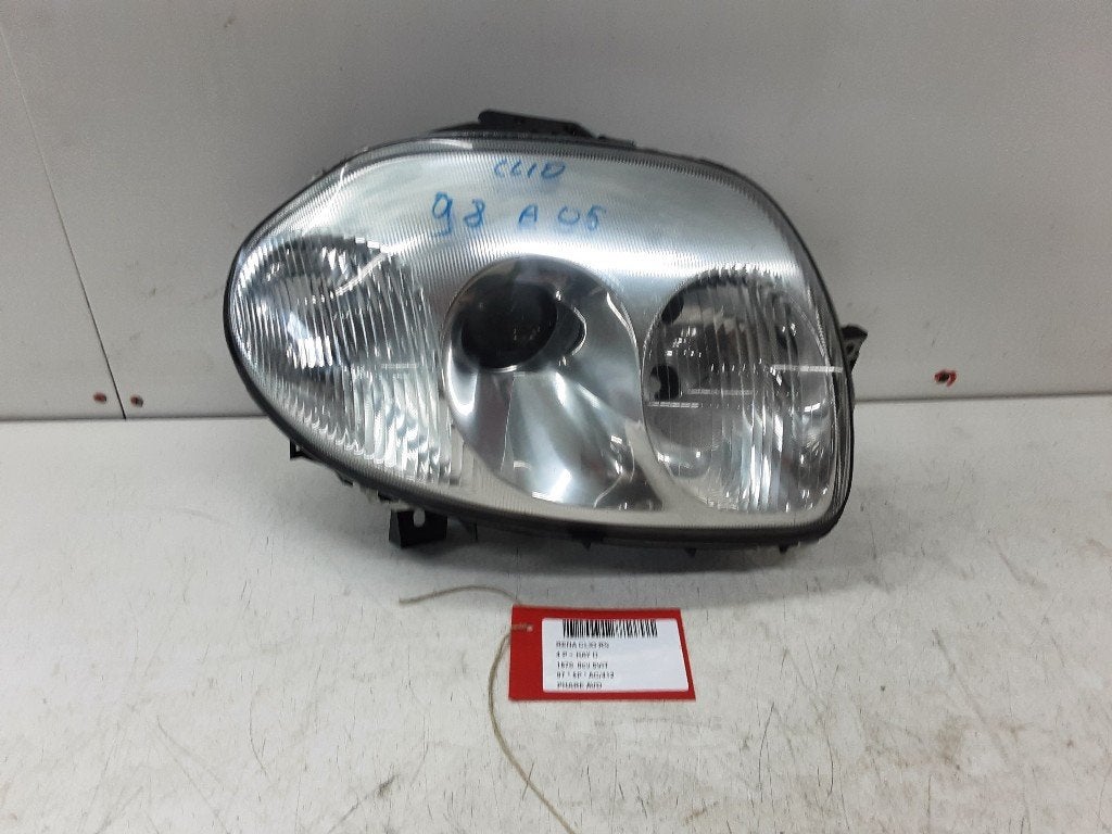 PHARE / OPTIQUE AVANT DROIT Clio Societe (S/3 / 657), Autos : Pièces & Accessoires, Renault, Mevr. I. Hauben, Utilisé, Rue de l'Espoir 34 34
4030  GRIVEGNÉE, BE