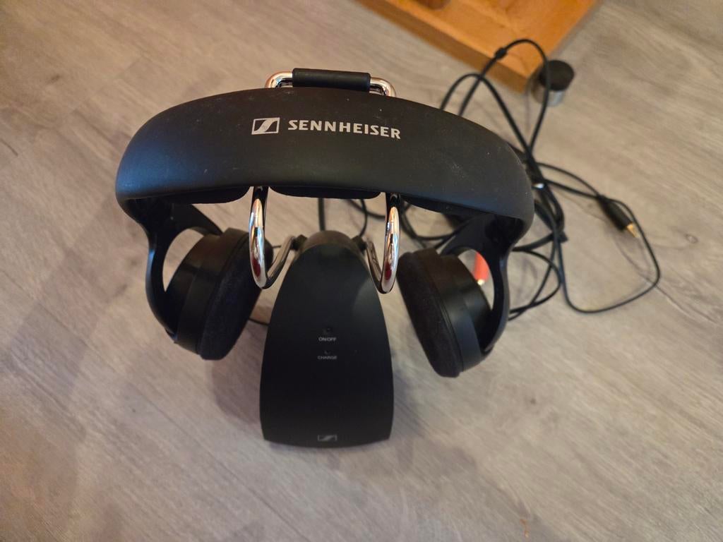 Casque audio rechargeable SENNHEISER sans fil TR120-W, Enlèvement, Utilisé, Sennheiser, Sans fil