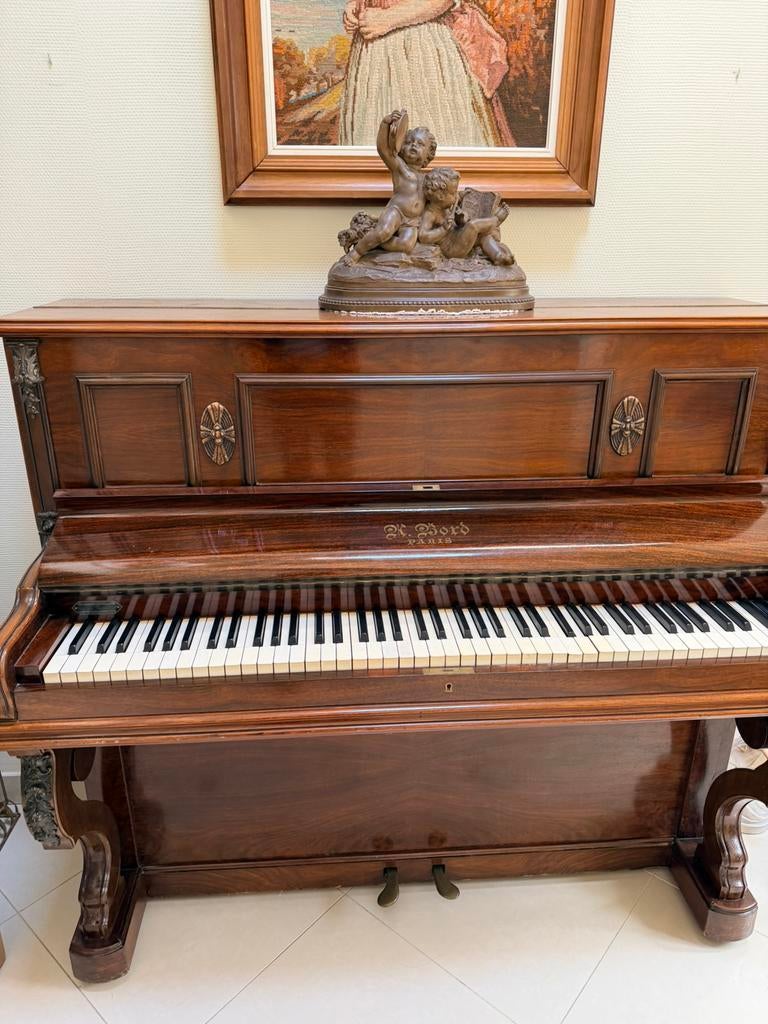 Le piano fonctionne toujours, Enlèvement, Comme neuf, Piano