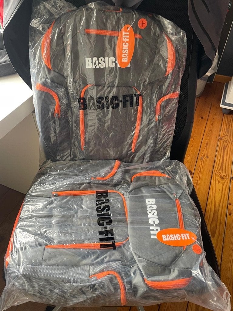 Basic Fit Bags nieuw verpakt, Handtassen en Accessoires, Ophalen, Nieuw, Heren
