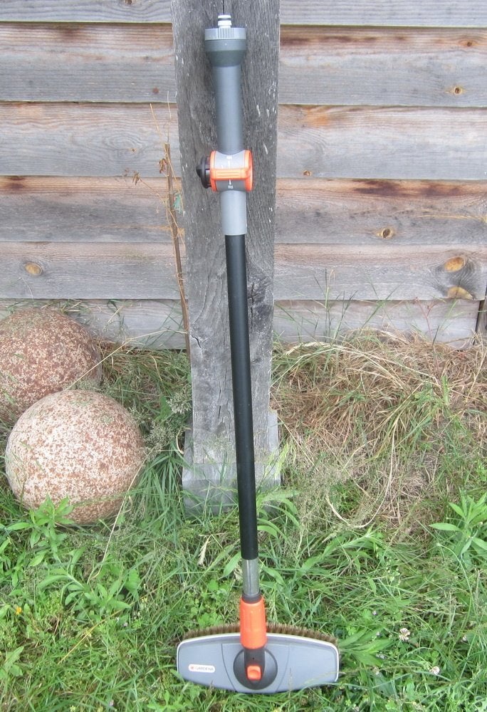 Brosse de lavage pour voiture Gardena, avec raccord de tuyau, Enlèvement
