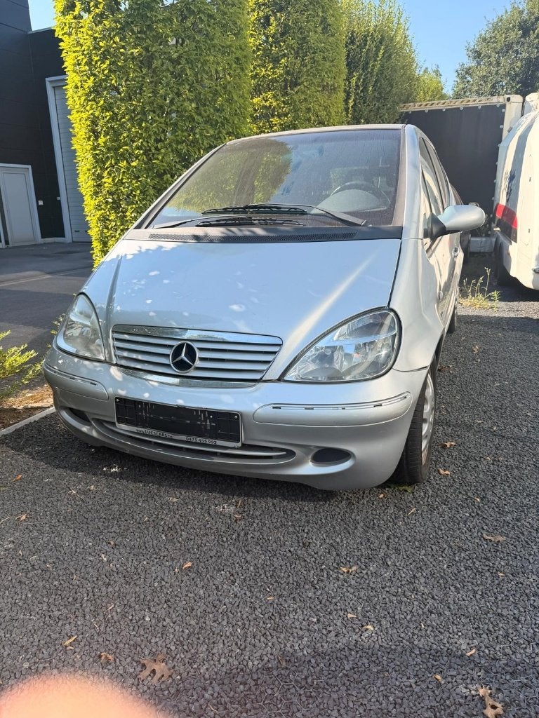 Mercedes Classe A 170 Diesel Lisez bien ! ! !, Cuir, Entreprise, Noir, 5 portes