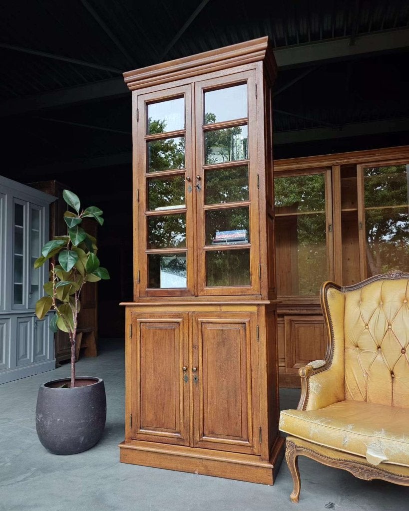 Hoge eikenhouten vitrinekast | Servieskast #3167, Ophalen of Verzenden