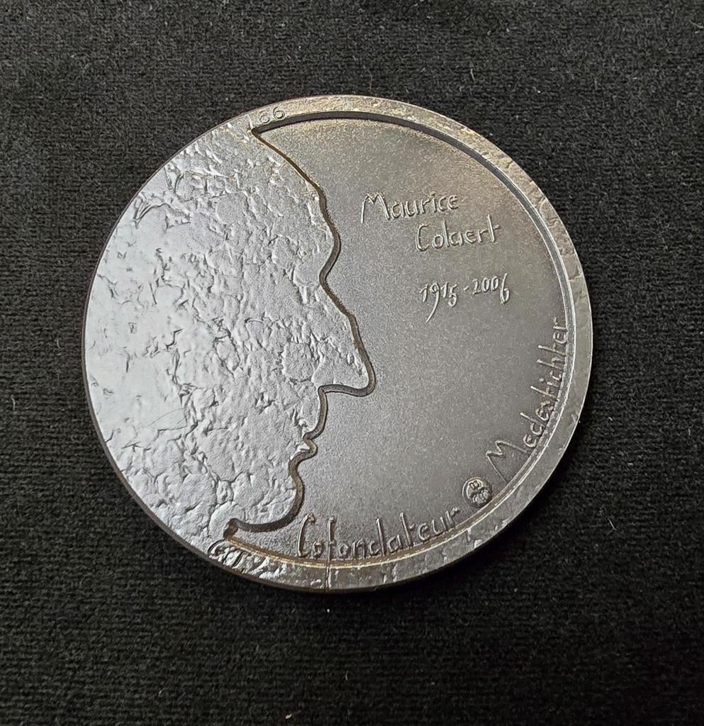 Médaille d'art numérotée 66 Colaert patine Belgique bronze, Enlèvement ou Envoi, Bronze