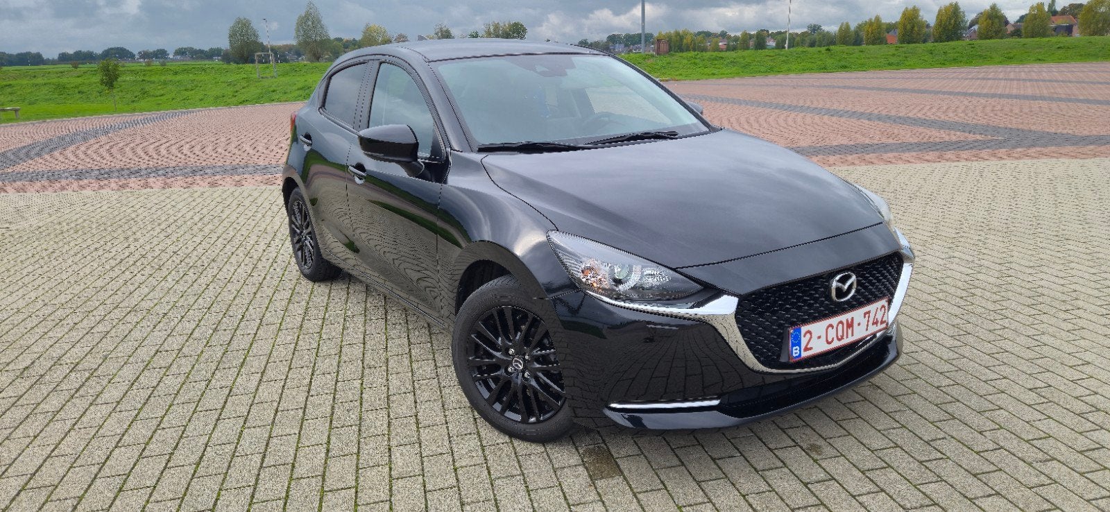 Mazda 2 Homura 5DR Hatchback 1.5l SKYACTIV-G, Auto's, Voorwielaandrijving, Dealer onderhouden, Stof, 4 cilinders