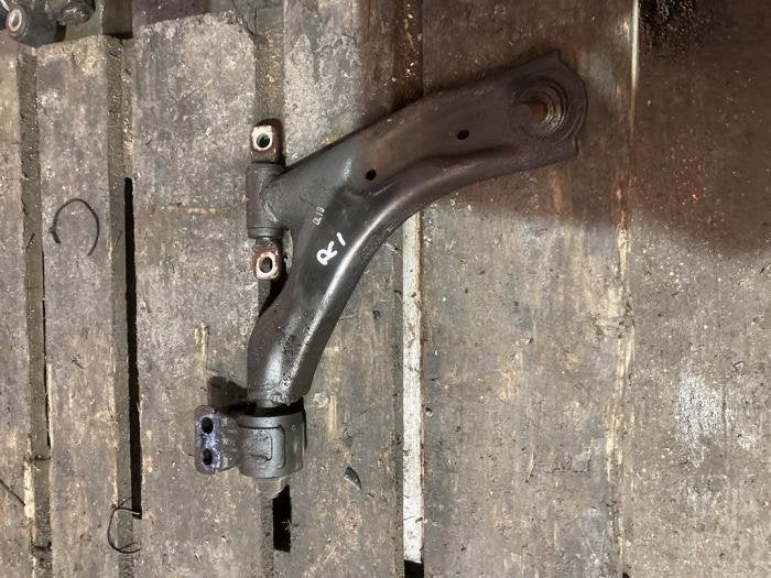 Bras de suspension avant droit d'un Chevrolet Spark, -, 3 mois de garantie, Utilisé, -