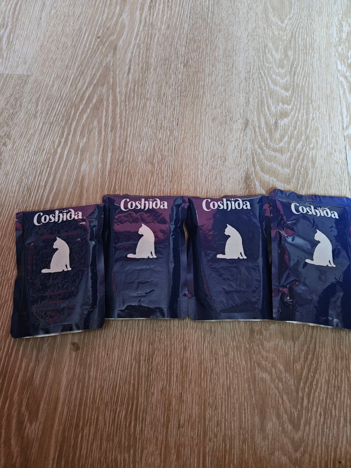 Sachets pâtée a donner, Enlèvement
