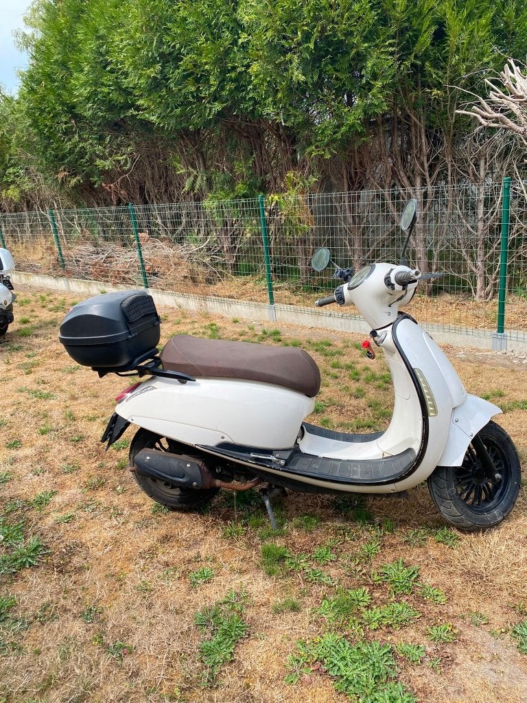 Twee scooters voor onderdelen, Ophalen, Gebruikt, Overige typen, Overige merken