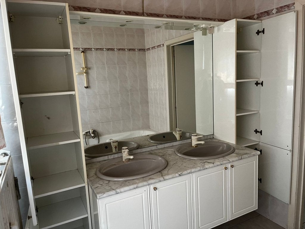 Badkamermeubel moet dringend weg, Huis en Inrichting, Badkamer | Badkamermeubels, Ophalen, Gebruikt